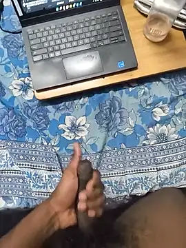 Snapshot of tamilnomad69 chatting on 10.26.25 tamilnomad69 online show from 10.26.25