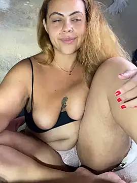 Chloe Leaozinho online show from 04.15.26