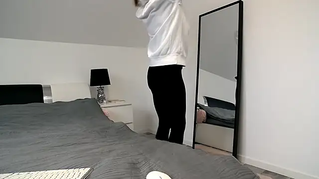 Snapshot of ArabianMalikah chatting on 12.02.25 ArabianMalikah online show from 12.02.25