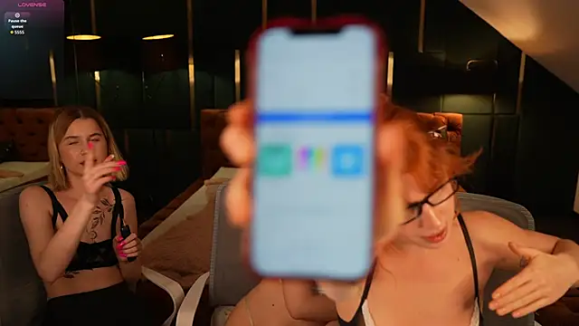 Snapshot of Claire_Dreams chatting on 10.29.25 Claire Dreams online show from 10.29.25