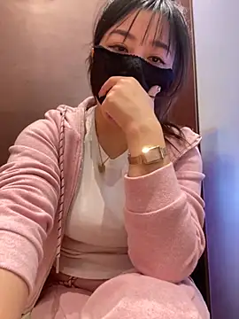 Snapshot of xiao-mo520 chatting on 10.31.25 xiao-mo520 online show from 10.31.25