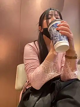 Snapshot of xiao-mo520 chatting on 11.16.25 xiao-mo520 online show from 11.16.25