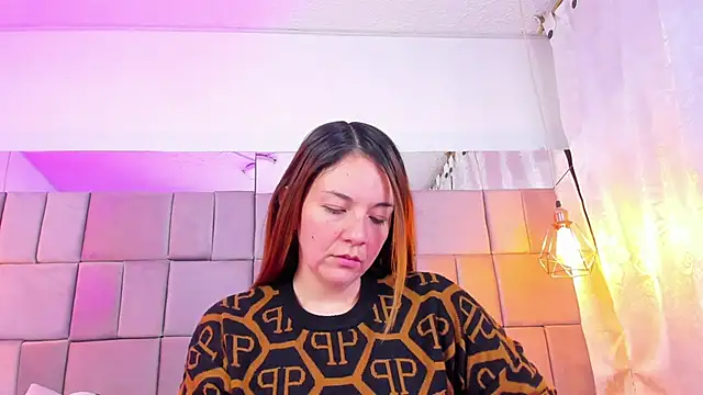 antoneella jones online show from 09.12.25