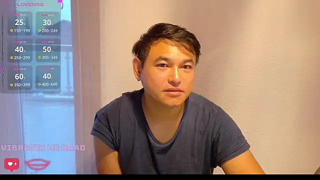 Snapshot of AsianBoy_WhiteDaddy chatting on 09.10.25 AsianBoy WhiteDaddy online show from 09.10.25