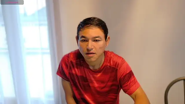 Snapshot of AsianBoy_WhiteDaddy chatting on 06.12.26 AsianBoy WhiteDaddy online show from 06.12.26