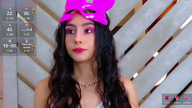 Snapshot of Sarah-Grace chatting on 10.28.25 Sarah-Grace online show from 10.28.25