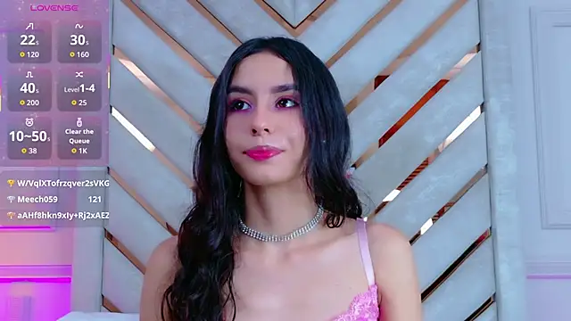 Snapshot of Sarah-Grace chatting on 11.28.25 Sarah-Grace online show from 11.28.25