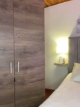 juliana-mancini online show from 09.10.25