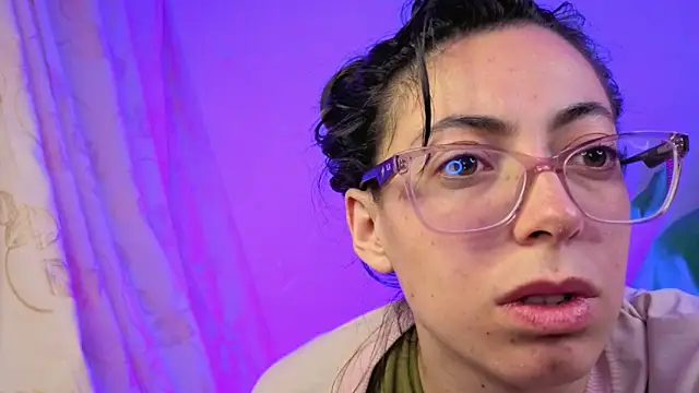 Snapshot of Miranda_sexlove_ chatting on 03.13.26 Miranda sexlove online show from 03.13.26