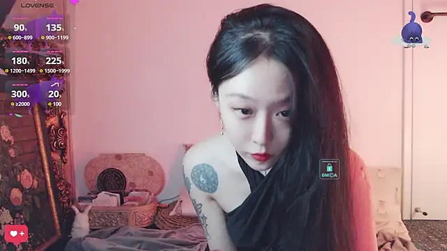 Etherealcat33 online show from 10.20.25