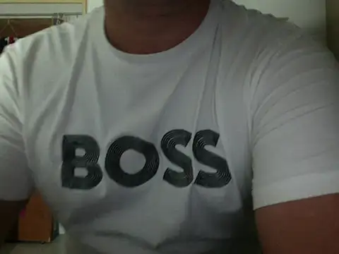 Snapshot of zeusmasterhorny chatting on 10.08.25 zeusmasterhorny online show from 10.08.25