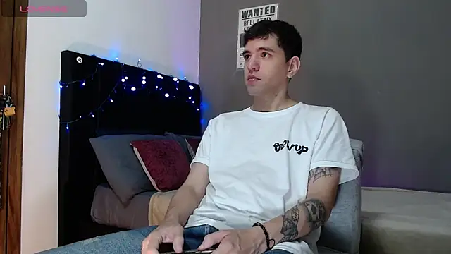 Matteo12  online show from 12.03.25