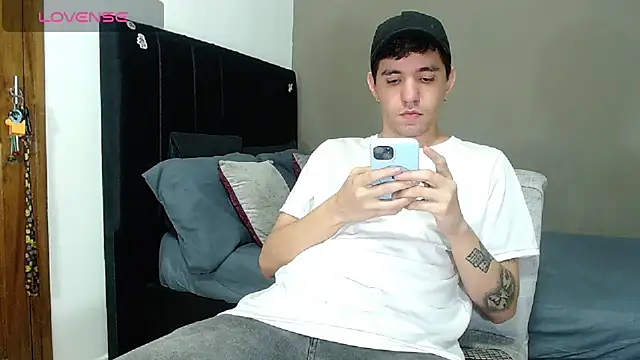 Matteo12  online show from 02.02.26