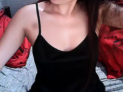 Snapshot of SexyHenesy chatting on 06.23.26 SexyHenesy online show from 06.23.26