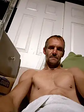 Snapshot of Hungwell1515 chatting on 11.30.25 Hungwell1515 online show from 11.30.25