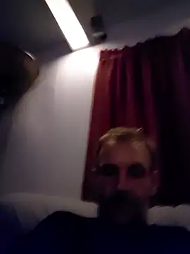 Snapshot of Hungwell1515 chatting on 01.09.26 Hungwell1515 online show from 01.09.26