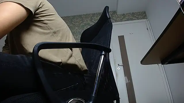 Snapshot of FelixStarkk chatting on 09.26.25 FelixStarkk online show from 09.26.25