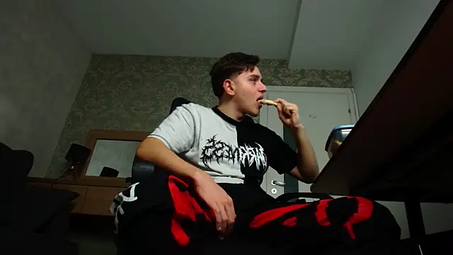 Snapshot of FelixStarkk chatting on 11.03.25 FelixStarkk online show from 11.03.25