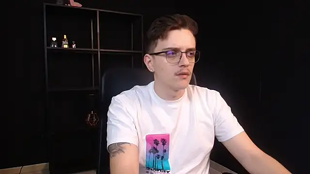 Snapshot of FelixStarkk chatting on 05.14.26 FelixStarkk online show from 05.14.26