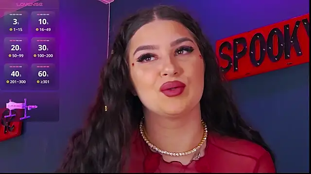 AdelynnReeds online show from 10.31.25