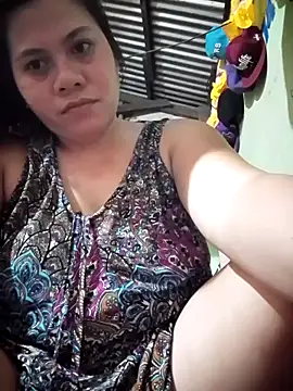 Snapshot of phoenix_1994 chatting on 10.24.25 phoenix 1994 online show from 10.24.25