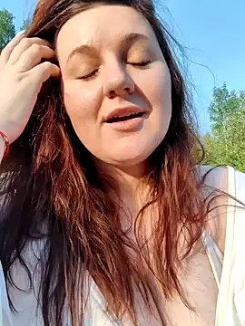 Snapshot of love_me__tonight_ chatting on 05.19.26 love me tonight online show from 05.19.26