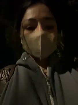 Linh 2004 online show from 03.25.26