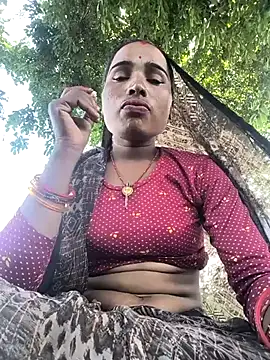 Snapshot of Hot_raaani chatting on 09.09.25 Hot raaani online show from 09.09.25