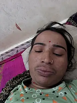 Hot raaani online show from 02.17.26