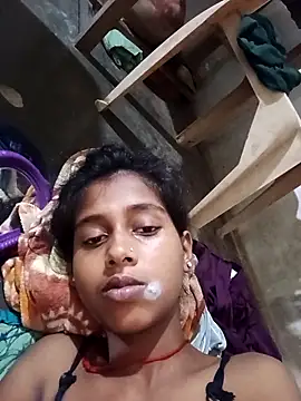 Snapshot of Saniye-143 chatting on 09.10.25 Saniye-143 online show from 09.10.25