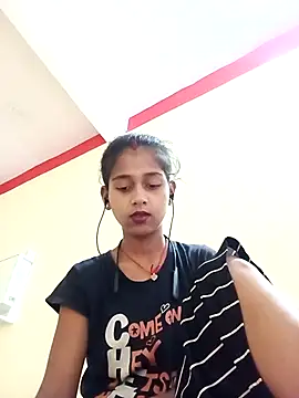 Snapshot of Saniye-143 chatting on 09.19.25 Saniye-143 online show from 09.19.25