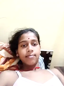 Snapshot of Saniye-143 chatting on 09.28.25 Saniye-143 online show from 09.28.25