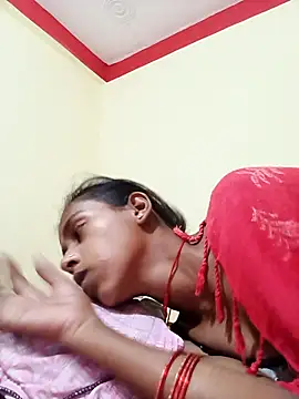 Snapshot of Saniye-143 chatting on 10.05.25 Saniye-143 online show from 10.05.25