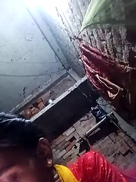 Snapshot of Saniye-143 chatting on 11.06.25 Saniye-143 online show from 11.06.25