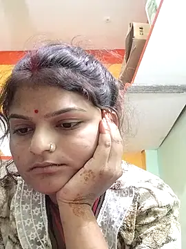 Hot mirchjii online show from 11.08.25