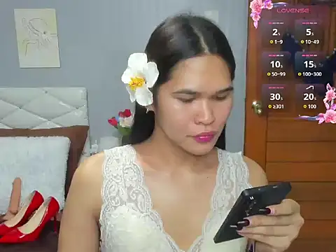 Snapshot of AlianaBlair chatting on 10.01.25 AlianaBlair online show from 10.01.25
