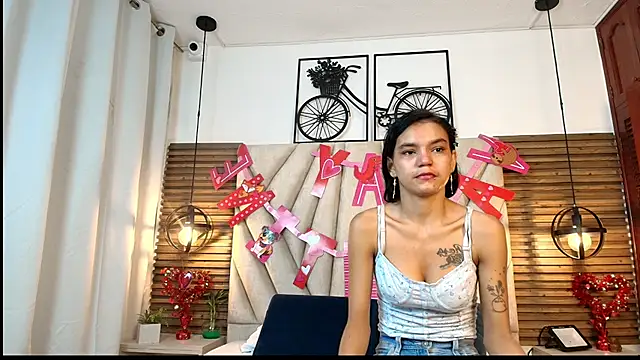 Cinthiabaker online show from 09.25.25