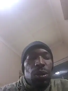 Snapshot of sex-machanic chatting on 10.03.25 sex-machanic online show from 10.03.25