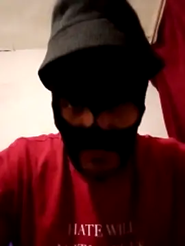 Golonzo1996 online show from 11.29.25