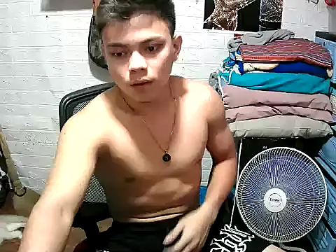 Pinoy slutcummer69 online show from 03.10.26