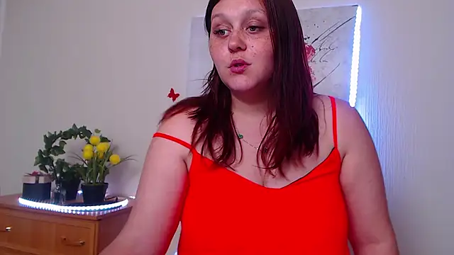 Snapshot of Alisawoods_ chatting on 05.28.26 Alisawoods online show from 05.28.26