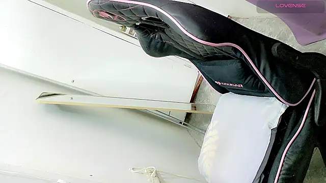 tgirljennie 69 online show from 03.22.26