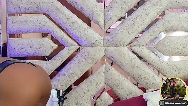 Tessa Owenss online show from 06.20.26