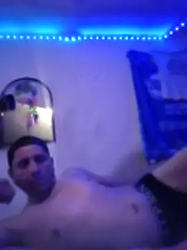 Snapshot of Juniorharo1982 chatting on 12.19.25 Juniorharo1982 online show from 12.19.25