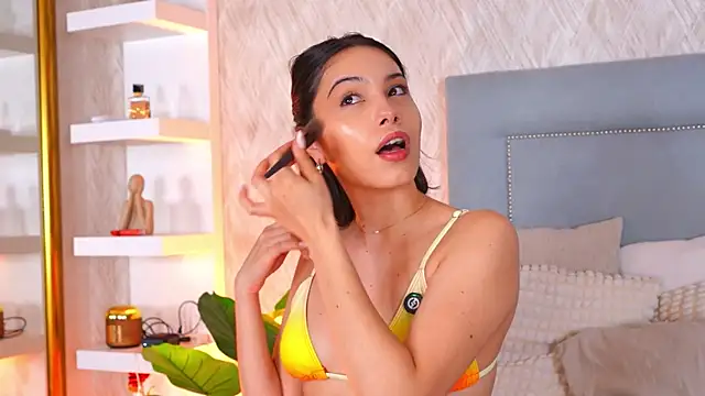 Sofy Bradd online show from 06.03.26