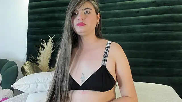 LiliCarterm online show from 04.12.26