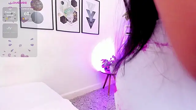 yunna7 online show from 10.13.25