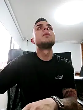 Snapshot of _vortex__ chatting on 09.23.25 vortex online show from 09.23.25