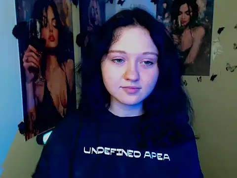 LadyAlice  online show from 11.04.25