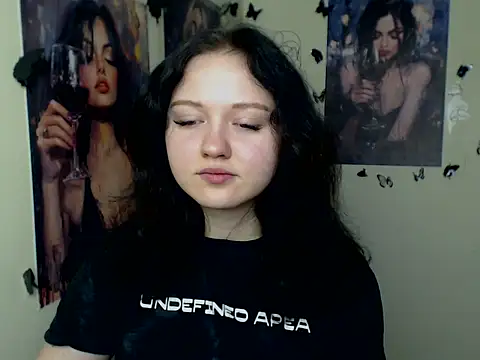 LadyAlice  online show from 11.28.25